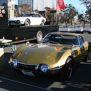 お台場 ニューイヤーミーティング ファイナル トヨタ2000GT 前期型 ロッキー3000GTを展示しました。